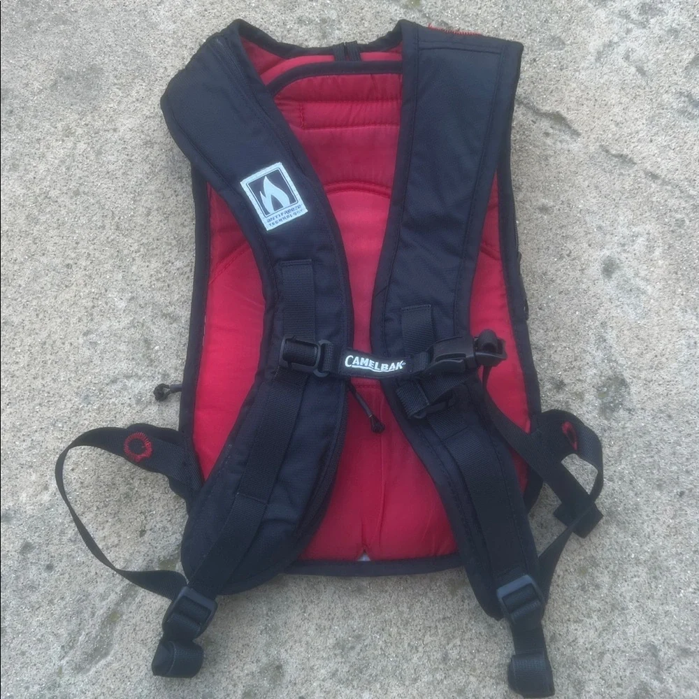 CamelBak Zoid Anti-Freeze Technolgy Snow Hydration Backpack Black/Red/Grey